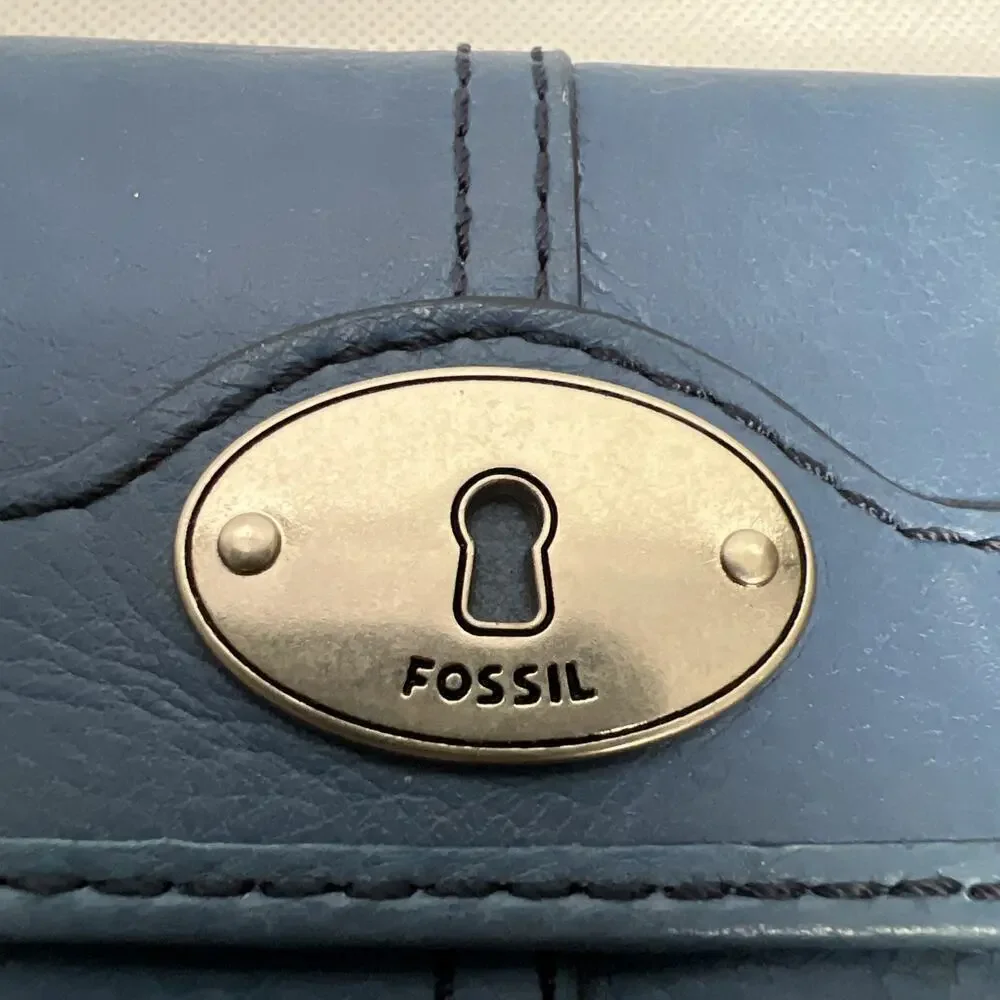 Fossil Keyhole Leather Bi Fold Blue Wallet
